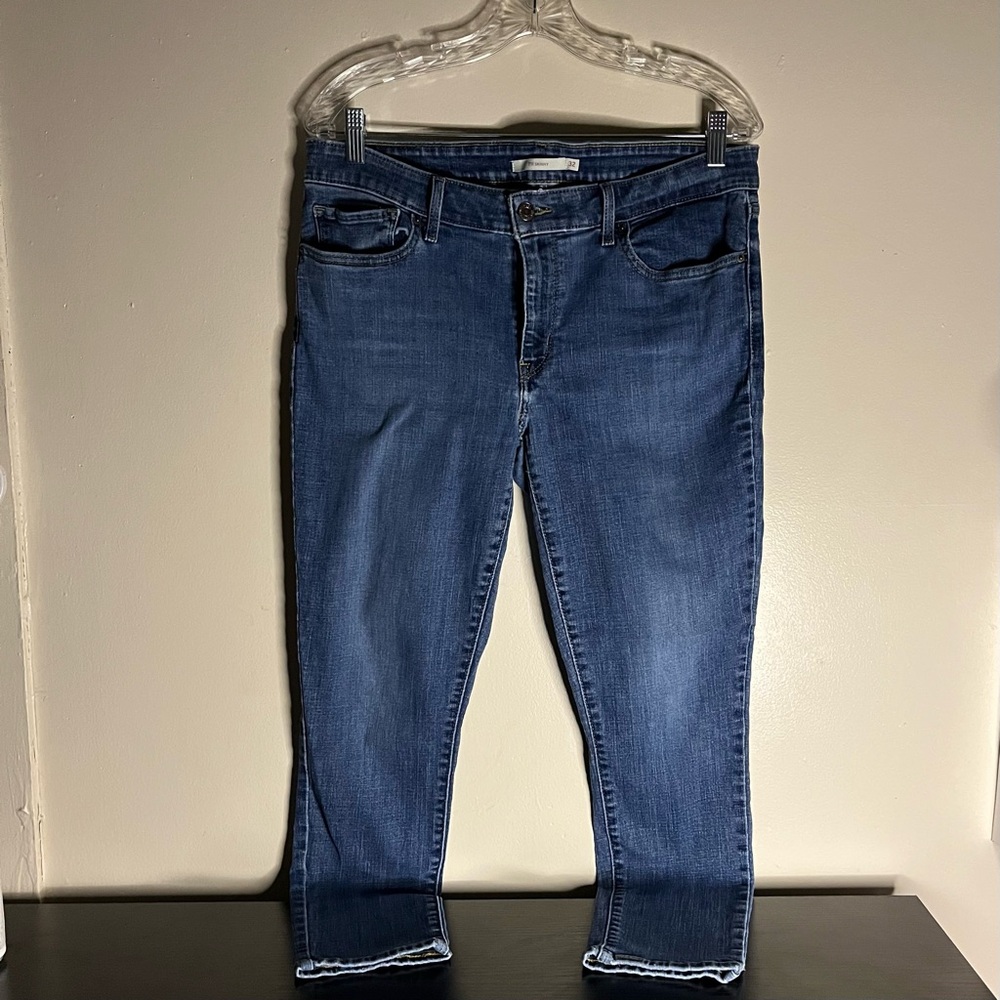 Levi's Women's Blue Cropped Jeans